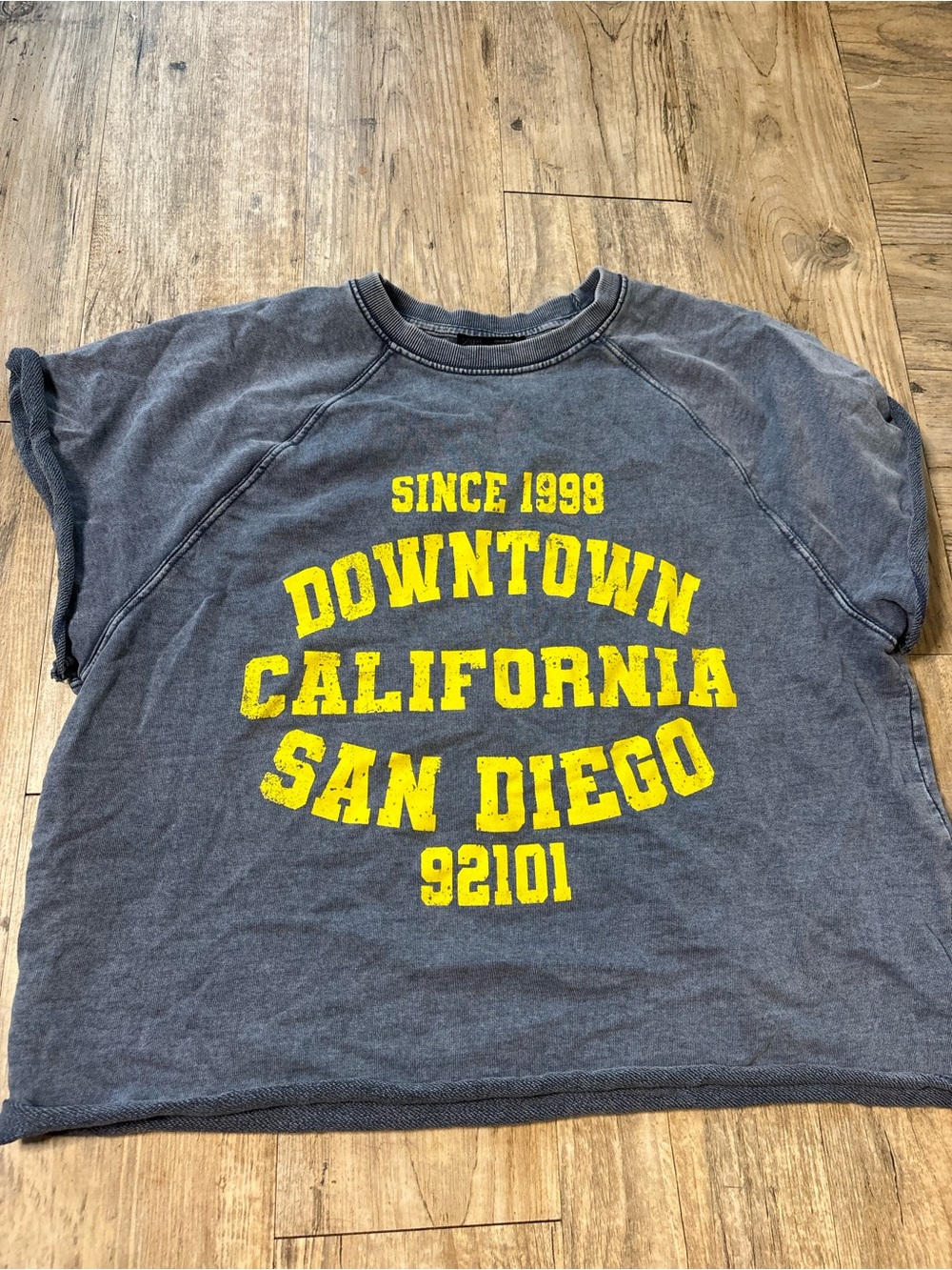 Zara Charcoal Gray Graphic Tee with Yellow Print